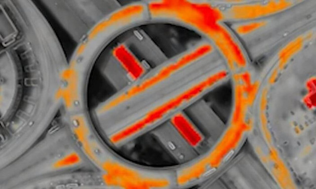 Εν μέσω καύσωνα οι «γίγαντες» της Κηφισίας παίρνουν... φωτιά - Δείτε το εντυπωσιακό βίντεο