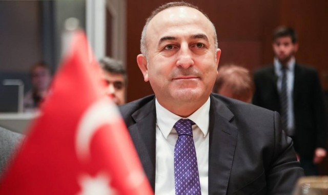 Ξεπέρασε κάθε όριο ο Τσαβούσογλου: Έδειξε χάρτη με την τουρκική υφαλοκρηπίδα μέχρι την Κρήτη 