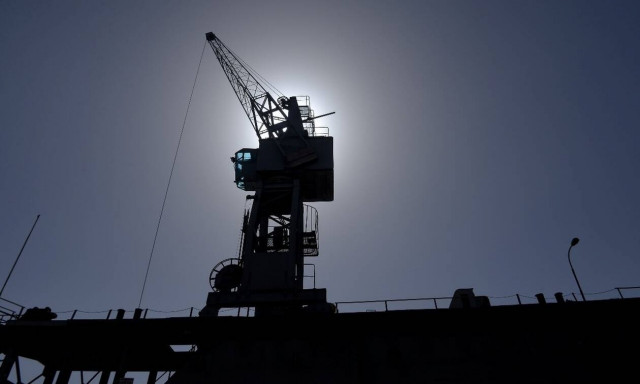 Κίνδυνος από παράνομες ναυπηγοεπισκευαστικές εργασίες σε διάφορα λιμάνια της χώρας