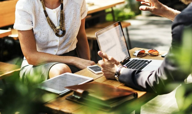 Δεκαπενταύγουστος: Πώς αμείβονται οι εργαζόμενοι του ιδιωτικού τομέα