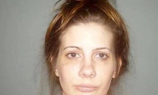 Σάλος: Δασκάλα έκανε στοματικό σεξ σε μαθήτρια