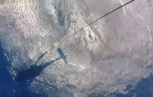 Εντυπωσιακή διάσωση ναυαγού από το Πολεμικό Ναυτικό στη Σέριφο