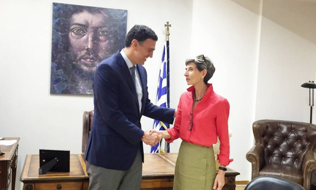 Brexit: Μέτρα για την περίθαλψη των Ελλήνων που ζουν στη Βρετανία 