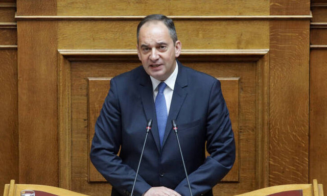 Πλακιωτάκης: Προτεραιότητα η ασφάλεια στη θάλασσα 