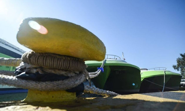 Ταλαιπωρία για 654 επιβάτες του «ΑΖΟΡΕΣ ΕΞΠΡΕΣ» - Έφθασε στη Σαμοθράκη, αλλά δεν μπόρεσε να δέσει