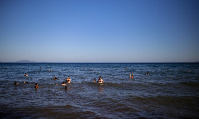 Schinias and Marathonas beach out of bounds on Wednesday