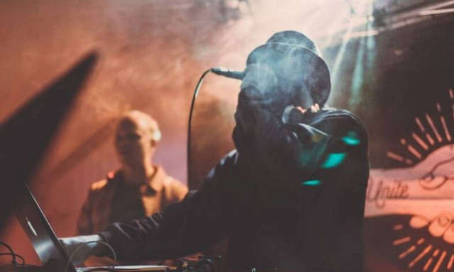 Νεκρός πασίγνωστος DJ σε φρικτό τροχαίο