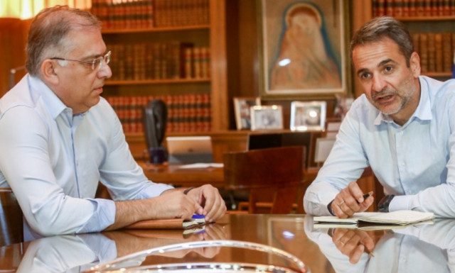 Συνάντηση Μητσοτάκη - Θεοδωρικάκου στο Μαξίμου: «Αποφύγαμε τα πολύ χειρότερα»