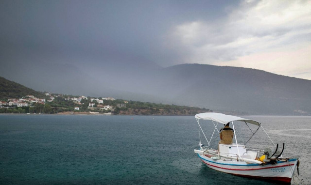 Έκτακτο δελτίο επιδείνωσης καιρού – Μετά τις φωτιές, κίνδυνος για πλημμύρες