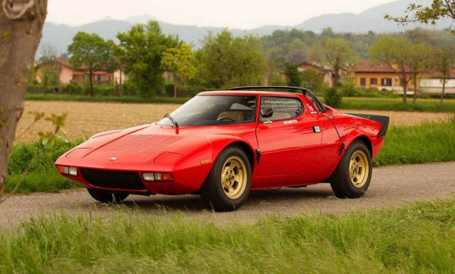 Πωλείται μία κούκλα -και σπάνια- Lancia Stratos Stradale