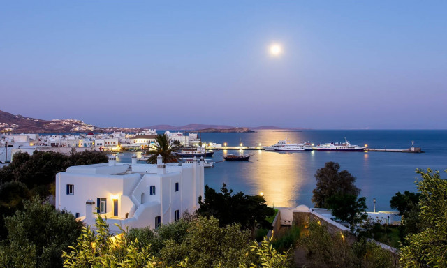 Μύκονος: Επεισόδιο σε μπαρ με ελεγκτές της ΑΑΔΕ - Παρενέβη η αστυνομία 