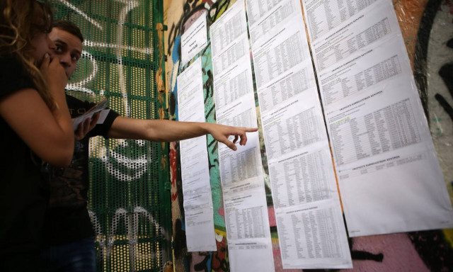Βάσεις 2019: «Κλειδώνουν» τα μόρια σε 30 περιζήτητες σχολές - Εκπλήξεις και ανατροπές 