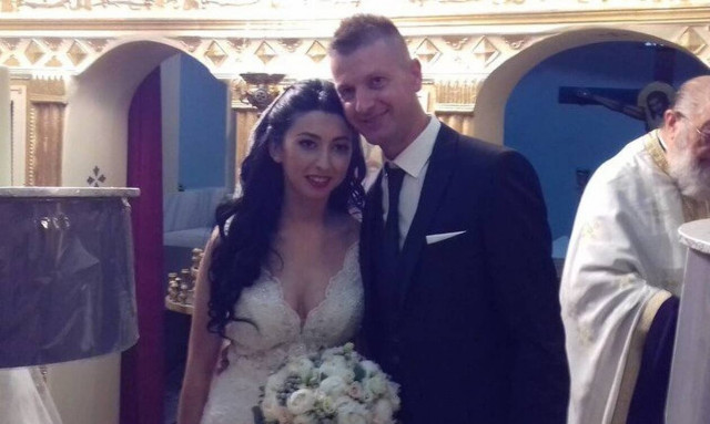 Αχαΐα: Τον πήγαν γαμπρό με 20 λεωφορεία (pics&vid)