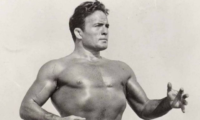 Σαν σήμερα το 1975 πέθανε ο Χριστόφορος Θεοφίλου γνωστός και ως Τζιμ Λόντος (vid)