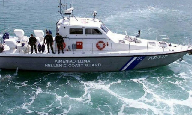 Συναγερμός στο Ηράκλειο: Αναποδογύρισε φουσκωτό - Σε κίνδυνο 7 άτομα, ανάμεσά τους και παιδιά