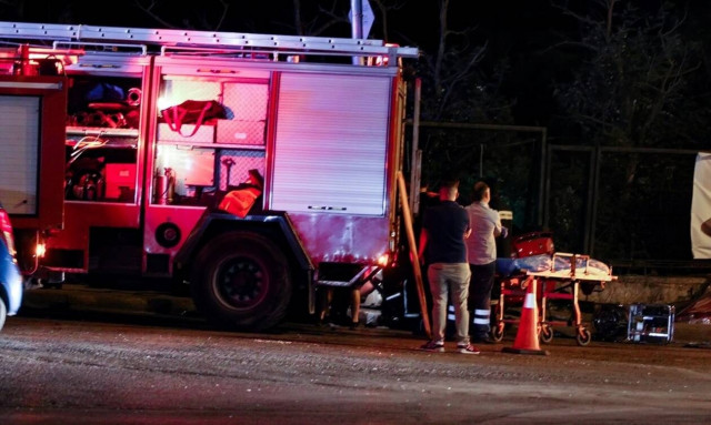 Σοβαρό τροχαίο με εγκλωβισμό στο Παγκράτι 