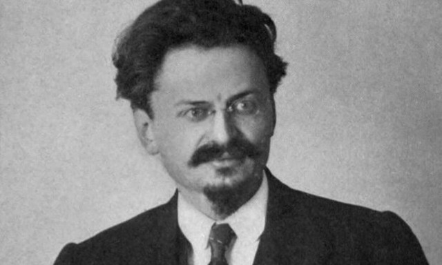 Σαν σήμερα το 1940 πεθαίνει ο Λέων Τρότσκι μετά από δολοφονική επίθεση με τσεκούρι