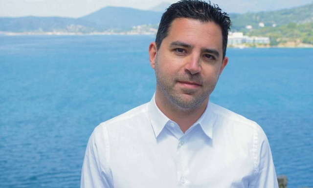 Δήμαρχος Πόρου στο newsbomb.gr: Το ελικόπτερο ήταν σε πολύ χαμηλή πτήση