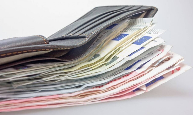 ΟΠΕΚΑ: Προχωρά στην καταβολή επιδομάτων, συντάξεων και παροχών των προνοιακών προγραμμάτων