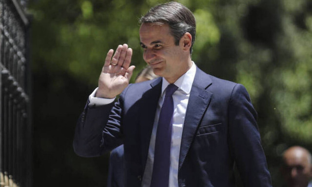 LIVE: Οι κοινές δηλώσεις Μητσοτάκη - Μακρόν στο Παρίσι