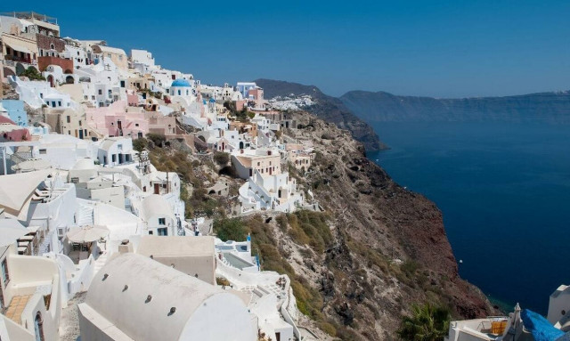 Πέντε πράγματα που σίγουρα δεν γνωρίζατε για τη Σαντορίνη 