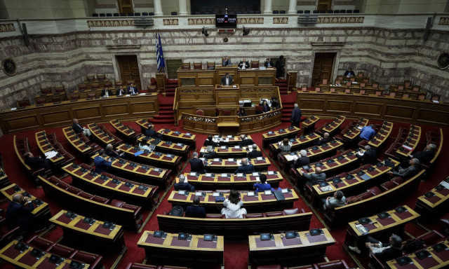 Draft law on growth to be submitted for public consultation on Monday