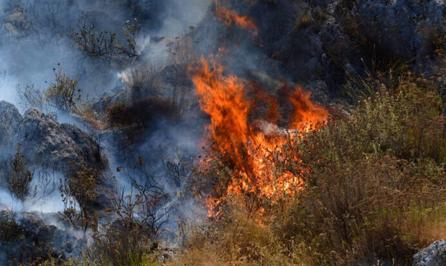 Φωτιά ΤΩΡΑ στην Περαία