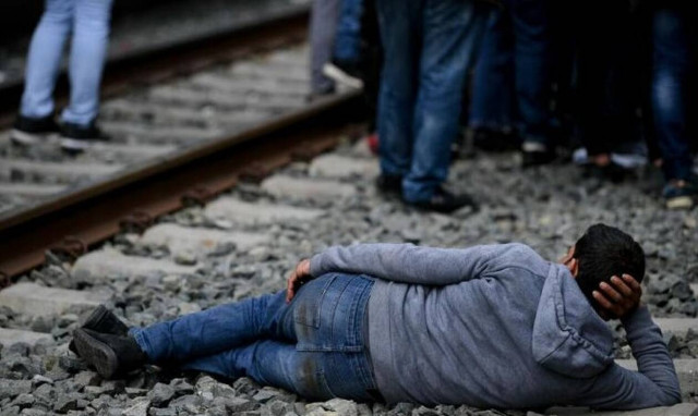 Θεσσαλονίκη: Μετανάστες έκαναν μπλόκο σε αμαξοστοιχία