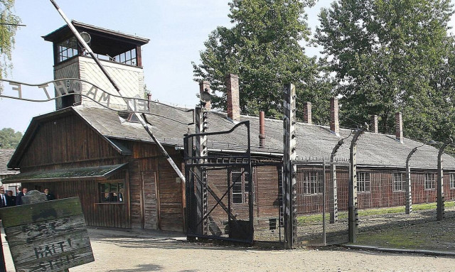 Γερμανία: Αποζημίωση σχεδόν 1 τρισεκατομμυρίου δολαρίων διεκδικεί η Πολωνία