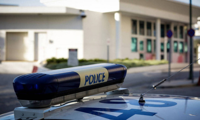 Ιωάννινα: Κατασχέθηκαν όπλα και πυρομαχικά σε σπίτι στην Άρτα - Συνελήφθη ένας 80χρονος