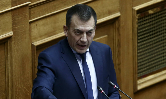 Βρούτσης: «Επιστρέφουμε 86 υπαλλήλους για την ενίσχυση τμημάτων απονομής συντάξεων του ΕΦΚΑ»