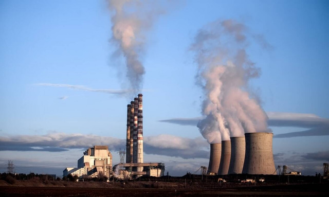 ΔΕΗ: Ζημιές 683 εκατ. ευρώ από το λιγνίτη