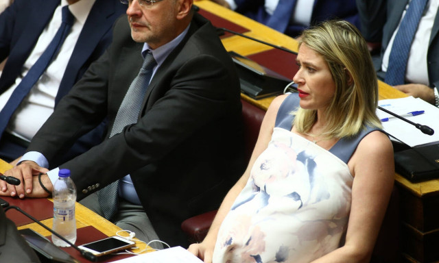 Γέννησε η βουλευτής της ΝΔ Άννα Ευθυμίου: Οι πρώτες εικόνες του μωρού (pics)