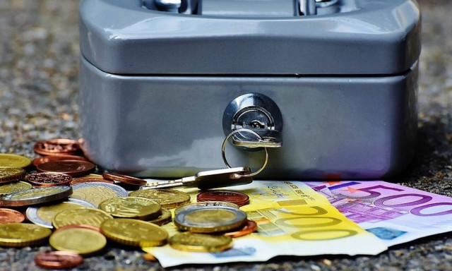 ΕΦΚΑ: Σε ποιες περιπτώσεις θα δίνεται εφάπαξ η αύξηση των συντάξεων 