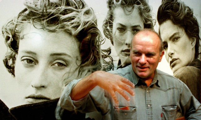 Πέτερ Λίντμπεργκ: «Έφυγε» ένας σπουδαίος φωτογράφος (pics&vids)