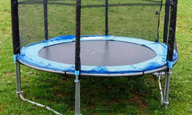 Εικόνες – σοκ: Φρικτό ατύχημα σε τραμπολίνο – Δείτε τι έπαθε