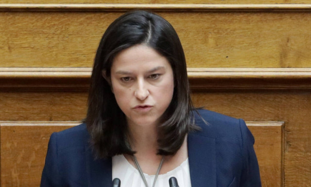 Κεραμέως: Σημαιοφόρος θα γίνεται ο καλύτερος μαθητής