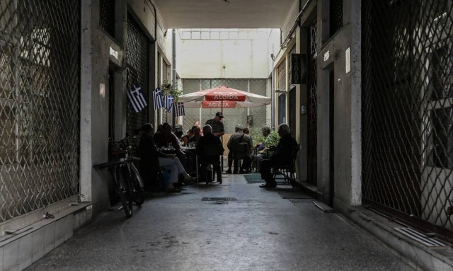 Δέσμευση χοιρινού κρέατος σε επιχείρηση του Πειραιά