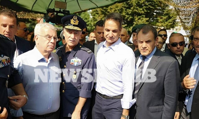 ΔΕΘ 2019: Η έκπληξη της στρατιωτικής μπάντας στον Μητσοτάκη - Με ποιο τραγούδι τον υποδέχθηκαν (vid)