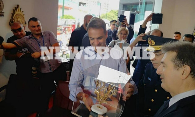 ΔΕΘ 2019: Εικόνες από την περιήγηση του Κυριάκου Μητσοτάκη στα περίπτερα της ΔΕΘ