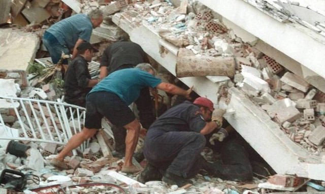 Σεισμός στην Αθήνα 1999: Όταν ο χρόνος σταμάτησε - Ο φονικός σεισμός με τους 143 νεκρούς