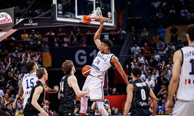 LIVE Ελλάδα - ΗΠΑ: Κάντο όπως το 2006 - Με ψυχή και πάθος για το μεγάλο θαύμα η Εθνική 