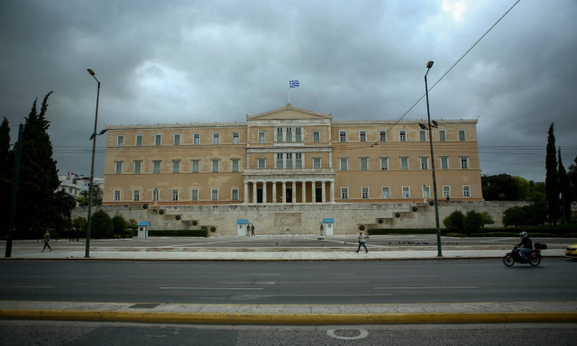 Καιρός: Έρχεται το… φθινόπωρο – Πού θα βρέξει τη Δευτέρα (9/9)