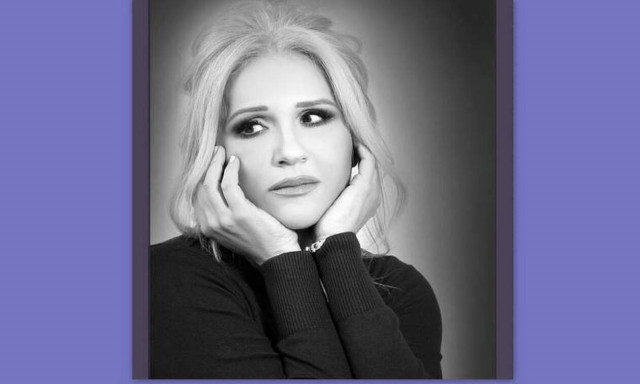 Μπέσυ Μάλφα: Συγκινεί καθώς μιλάει για τις δίδυμες κόρες της (photos)