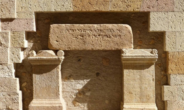 Απίστευτο: «Άφωνοι» οι αρχαιολόγοι όταν άνοιξαν τάφο 2100 ετών – Τι βρήκαν (pics)