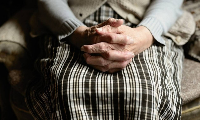 Φρίκη στα Χανιά: 55χρονη κακοποίησε την μητέρα της - Τι καταγγέλλει η ηλικιωμένη