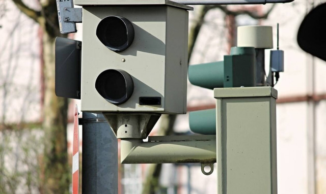 Απόλυτη εμμονή: Σπατάλησε την κληρονομιά του γιου για να μην πληρώσει κλήση 100 λιρών