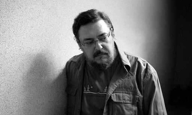 Λαυρέντης Μαχαιρίτσας: Το σπαρακτικό «αντίο» του Δημήτρη Σταρόβα - Ξέσπασε σε κλάματα επί σκηνής