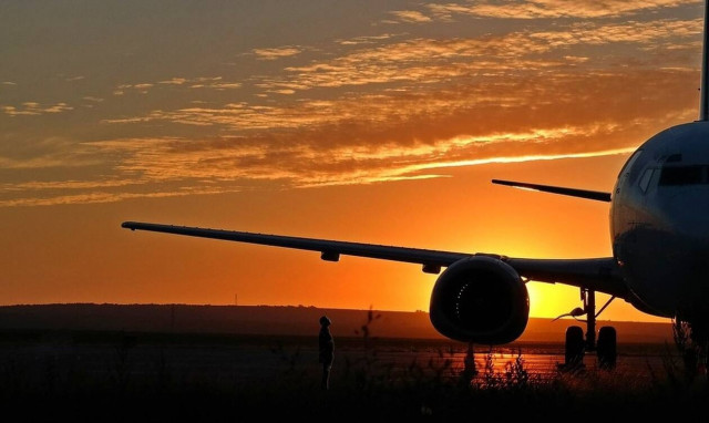 «Βόμβα»! Ξαφνική πτώχευση για γνωστή αεροπορική εταιρεία - Εγκλωβισμένοι ταξιδιώτες (pics)