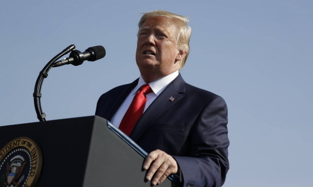 Εμπορικός πόλεμος: Ο Τραμπ ανέβαλε για 15 μέρες την αύξηση των δασμών σε κινεζικά προϊόντα